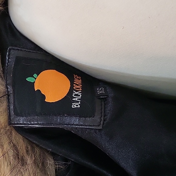 Leather jacket with fur - Picture 7 of 10